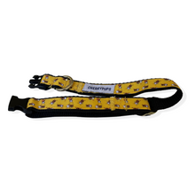 Load image into Gallery viewer, Buzzy Bee Dog Collar
