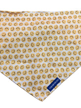 Load image into Gallery viewer, Clip on Bandanas
