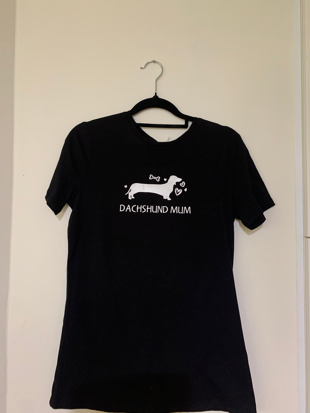 Womens Printed T-shirts - DACHSHUND MUM -